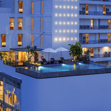 Luminor Hotel Purwokerto By Wh Экстерьер фото